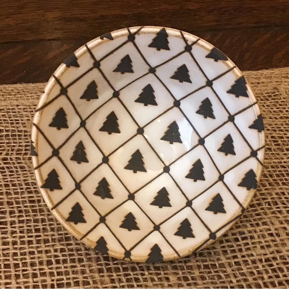 Small serving bowl